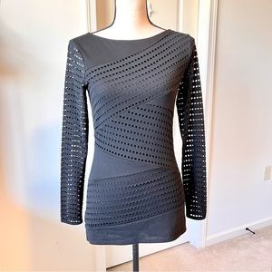 VINCE CAMUTO Black Mesh-Like Sleeve Bandage Top—SZ. XS